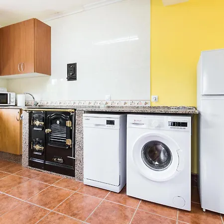 Amazing In Candamo With Kitchen